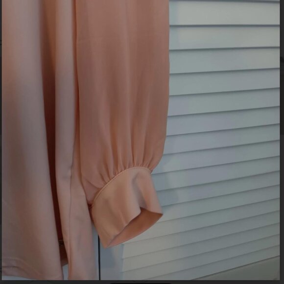 Calvin Klein Top - Picture 3 of 4